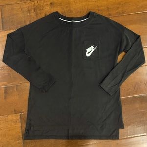 Nike long sleeve tee!